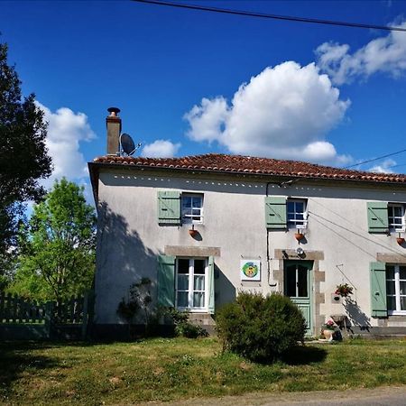 Chambres D Hotes L'Agape Saint-Martial-sur-Isop ภายนอก รูปภาพ