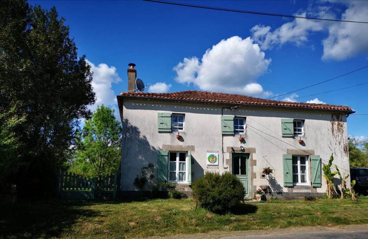 Chambres D Hotes L'Agape Saint-Martial-sur-Isop ภายนอก รูปภาพ